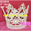 beauty pageant round crowns and tiaras